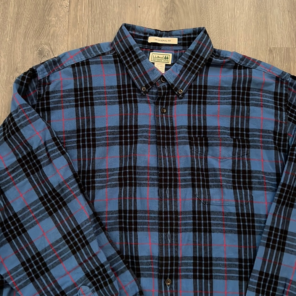 L.L. Bean men’s shirt . Size XXL